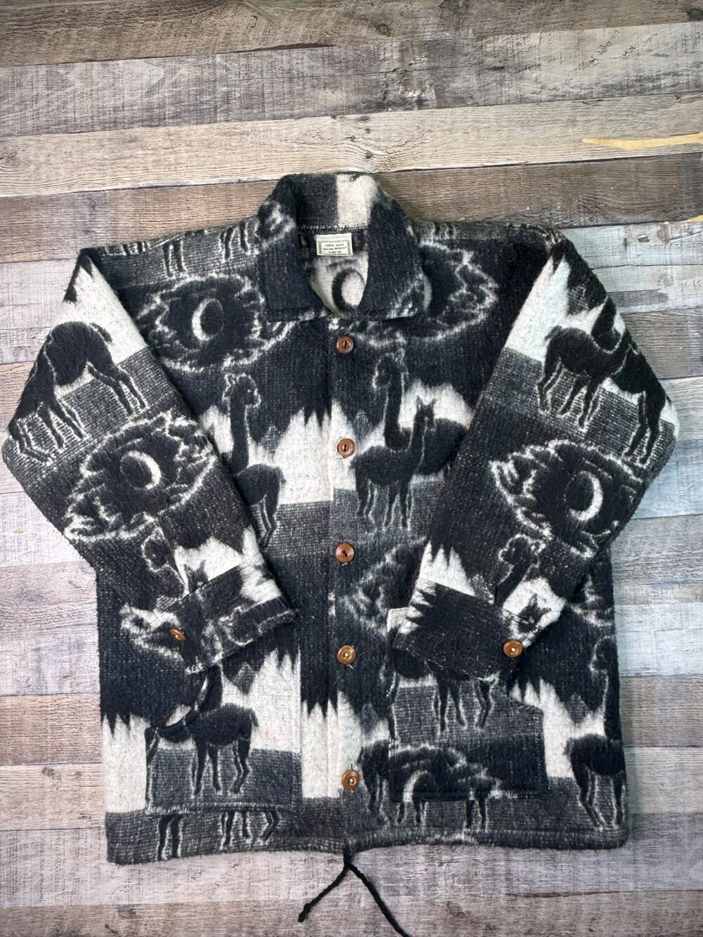 Y2K Wool Tribal Blanket Jacket Southwestern Adult Large Bolivia Llamas Nature